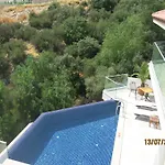 Kulube Hotel Kalkan