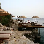 Kulube Hotell 3*