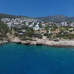 Kulube Hotell 3*